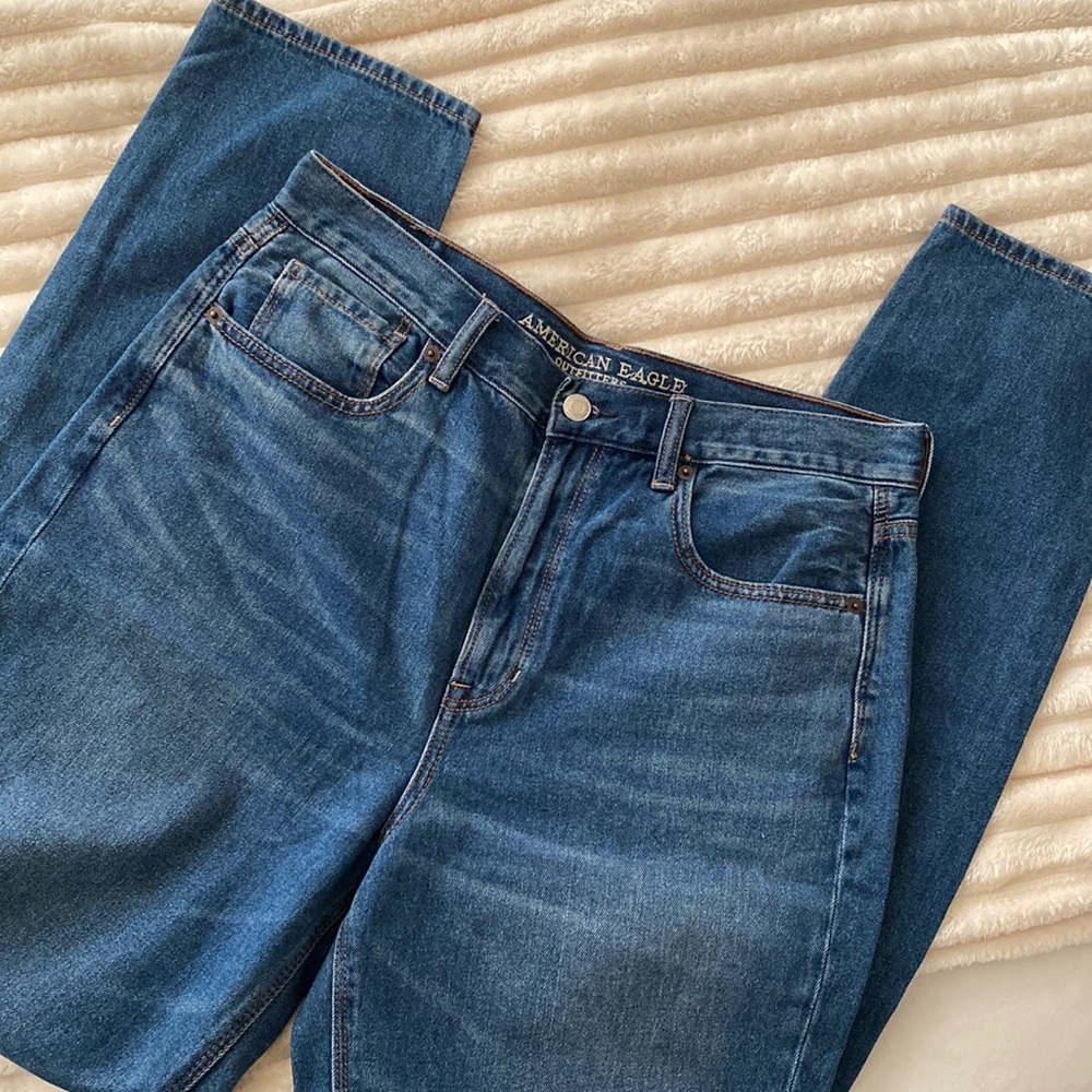 American Eagle Mom Jeans (12 x-long)